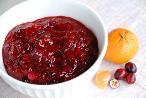 cranberry sauce in bowl.