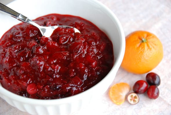 cranberry sauce in bowl.