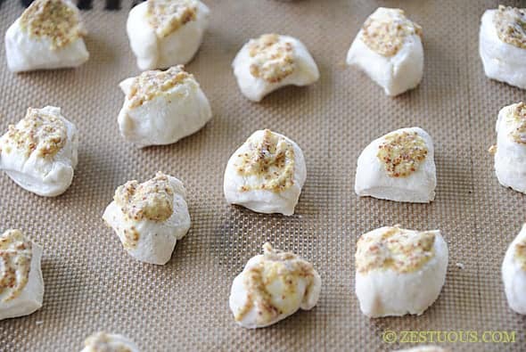 rolls on a baking sheet