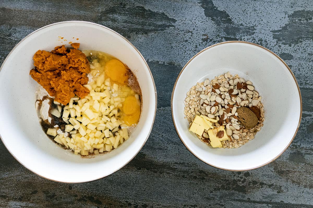 Pumpkin Apple Muffins ingredients.