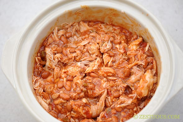 picture of chicken chili in the crockpot