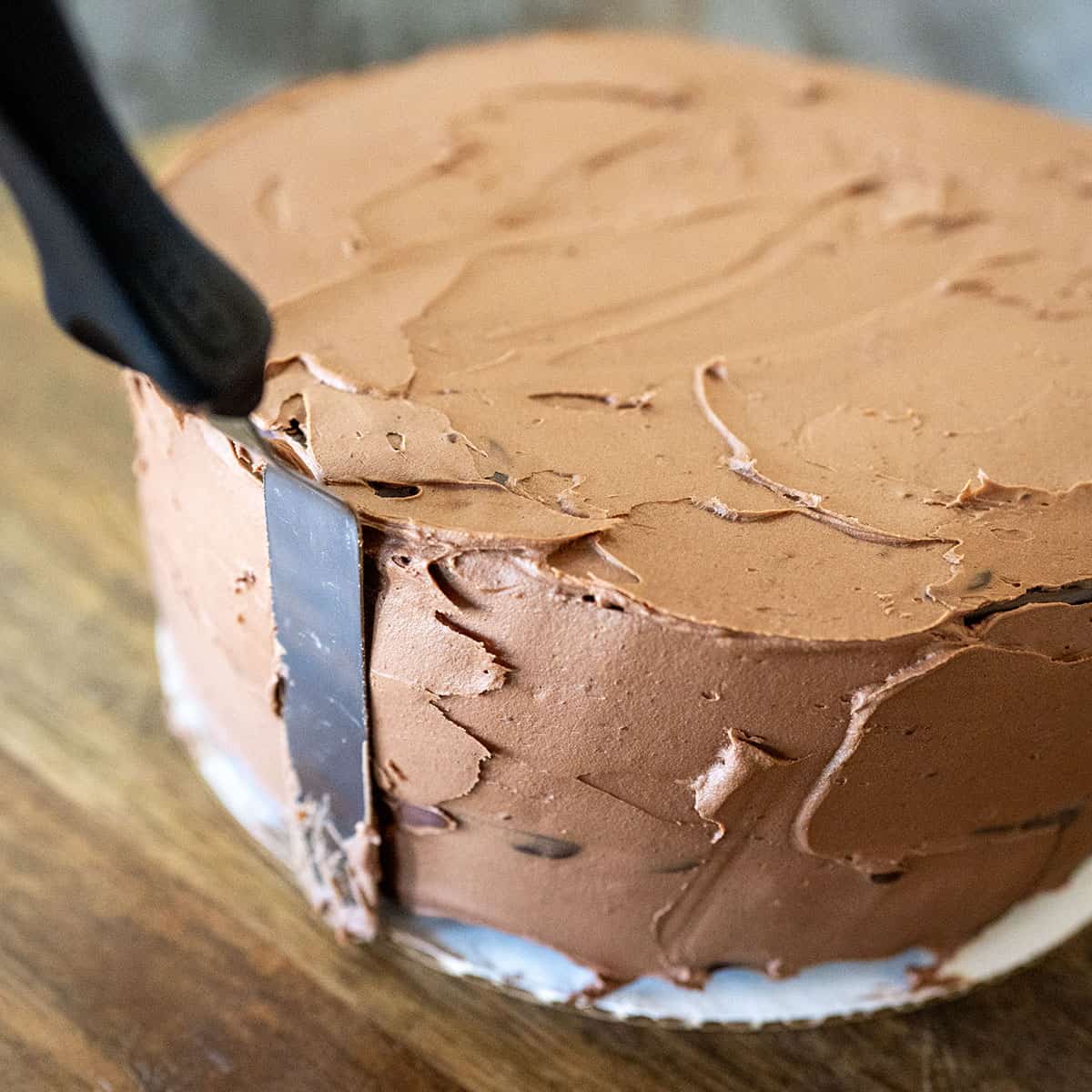 Spreading truffle icing.